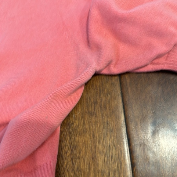 Take Out Women’s Crop Coral Colored Sweater - Picture 5 of 6